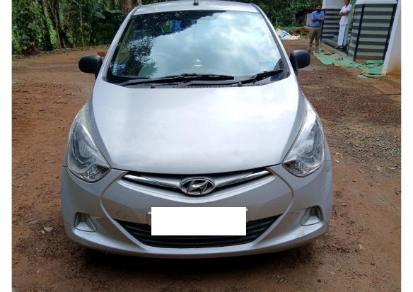 HYUNDAI EON in Wayanad